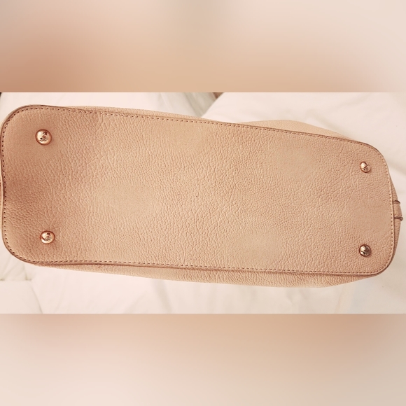 Tan BCBG Paris Tote Quilted Faux Leather with Detachable Tassle  Key Chain - Picture 8 of 14